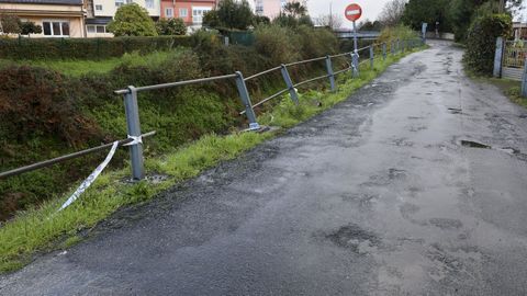 Mal estado de la traves�a de San Carlos, en A Solaina.