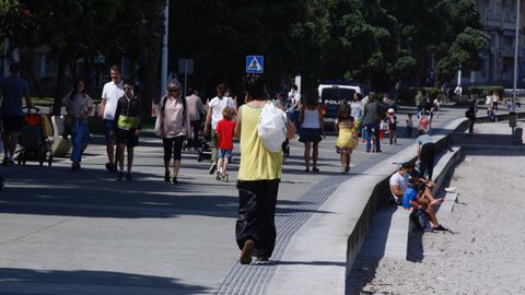 Disfrutando del paseo mar�timo y de la playa en A Coru�a