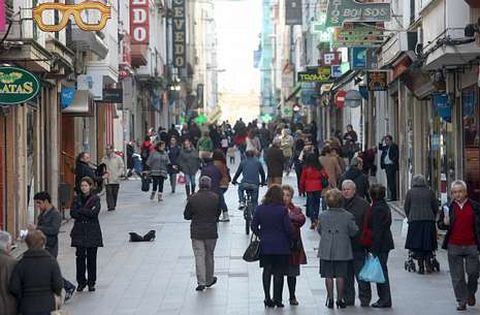 El comercio -en foto de archivo- y la hosteler�a son focos para el autoempleo.