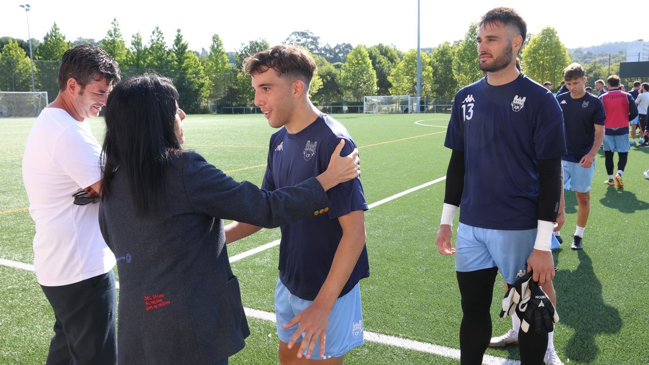 La plantilla menos gallega de la etapa Lupe Murillo al frente del Pontevedra CF
