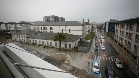 Vista del Seminario y de Rodr�guez Mourelos desde la parte abierta de la cafeter�a
