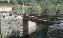 La reconstrucci�n del puente sobre el Ulla en Remesquide est�n en su recta final.