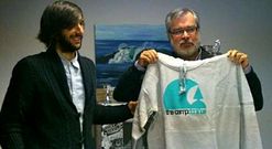 Ant�n Bruquetas y Carlos Garc�a firmaron ayer el acuerdo de colaboraci�n.