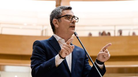 El ministro de la Presidencia, Justicia y Relaciones con las Cortes, F�lix Bola�os, interviene durante la sesi�n de control al Gobierno, en el Senado.