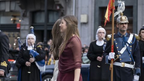 Llegada a la entrega de los Premios Princesa de Asturias 2025