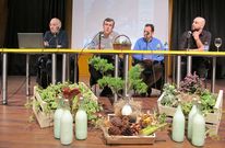 Pedro Ramos, Antonio Miranda, Ismael Herruzo y Marcos Fern�ndez participaron en la mesa redonda. 