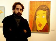 Tasende, xunto � obra coa que participa na mostra colectiva Miradas d�as.