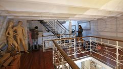 La entreplanta del 186 de la calle Magdalena en foto de archivo, con elementos de su �ltimo uso como comercio.