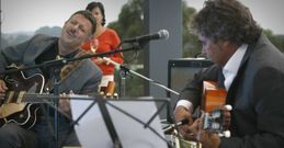 Nono Garc�a y Pablo Novoa llenaron la terraza de Mart�n C�dax pese al tiempo revuelto. 