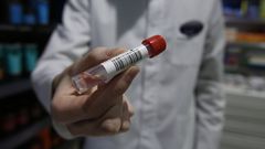 Kit de saliva para la detecci�n del covid-19 que distribuyen las farmacias de Arteixo
