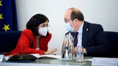 La ministra de Sanidad, Carolina Darias, y el ministro de Pol�tica Territorial, Miquel Iceta, durante la reuni�n del Consejo Interterritorial del Sistema Nacional de Salud