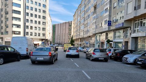 El problema de la doble fila en R�a Din�n