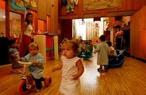 Las dos escuelas infantiles municipales (en la foto, la de Conxo) tienen una larga lista de espera