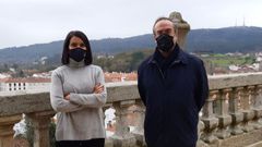 La concelleira Mercedes Ros�n y Jes�s Couceiro en la terraza de Raxoi