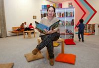 Anxos Riveiro este mes practicamente vive no Pazo da Cultura e no Sal�n Libro Infantil. 