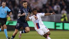El jugador del Celta Mat&iacute;as Vecino, durante el duelo ante el Olympique de Lyon en el Groupama Stadium, duelo que abandon&oacute; lesionado.
