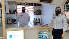 Expositor para promocionar Ourense instalado en la estaci�n de Atocha