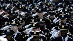 homenaje a los polic�as asesinados a tiros