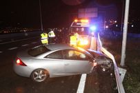 El Ford Cougar de la conductora, en la AP-9, cerca de Rande. 