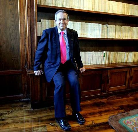 Lora-Tamayo, en la biblioteca del CSIC en Galicia.
