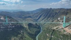 El nuevo puente sobre el Gran Ca��n de Huajiang