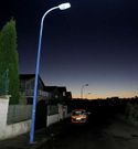 Una de las calles afectadas por el robo de cobre, a oscuras.
