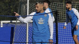 Stoichkov, en un entrenamiento con el D�por