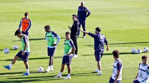 Futbolistas del Celta, en un entrenamiento en la Cidade Deportiva Afouteza.