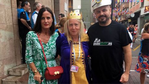 De izquierda a derecha, Mar S�nchez, Esther Canteli y Pedro S�nchez.