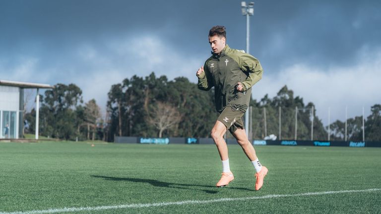 �lvaro haciendo trabajo individual en Afouteza