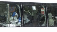 Imagen de archivo del autob�s que transport� a los ciudadanos que pasaron la cuarentena en el Hospital G�mez Ulla.