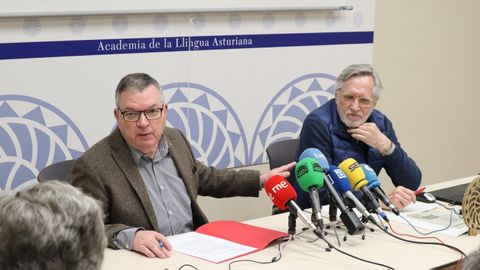 Xos� Ant�n Gonz�lez Ria�o y Francisco Llera Ramo.