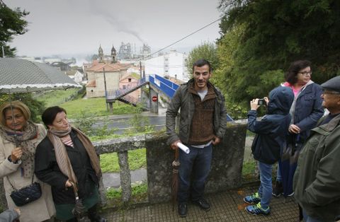 Desde el primer consistorio, Richar Rivera (en el centro) traz� un paseo por la historia local. 