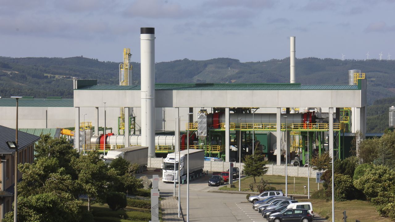 Cuenta atrás para la apertura de otra planta de tratamiento de residuos industriales en la comarca
