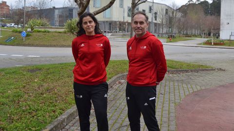 Helena Vila y Jos� Mar�a Cancela, docente coordinadora del estudio sobre el uso de la IA en Ciencias da Educaci�n e do Deporte y responsable del grupo de investigaci�n HealthyFit, respectivamente