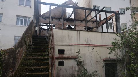 Otra visi�n de la fachada posterior.