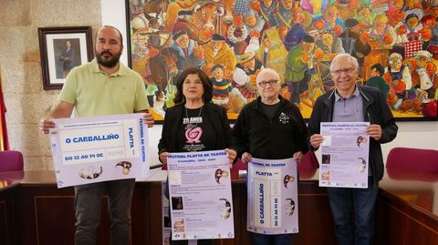 Diego Fern�ndez y Chelo Pampill�n presentaron el festival junto a otros colaboradores.