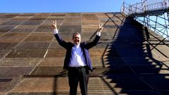 El alcalde visita La Noria y la rampa de trineos de Navidad