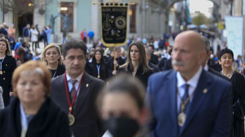 La alcaldesa, Lara Mndez, particip en la procesin acompaada por otros miembros de la corporacin municipal.