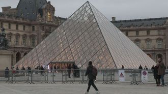 Vista del Museo del Louvre.