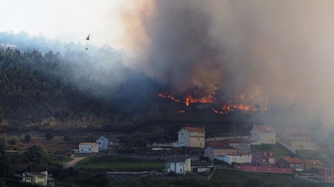 Vista del incendio desde el n�cleo de Cai�n