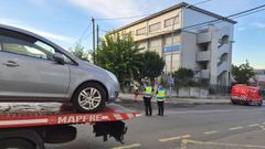 Una gr�a retir� el veh�culo accidentado.