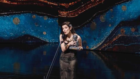 Angeles Huertas recolleu, en nome de Luisa Merelas, o premio Mestre Mateo a mellor interpretaci�n feminina de reparto��ex aequo� por��Antes de n�s�