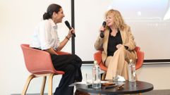Fernanda Tabar�s (Voz Audiovisual), a la izquierda, volver� a moderar una mesa redonda