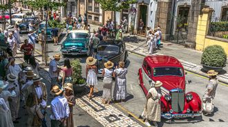 Los coches de �poca volver�n a circular y exponerse en Ribadeo durante la celebraci�n indiana este fin de semana