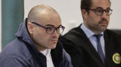 El condenado por el crimen de Sig�eiro (izquierda), durante la vista oral