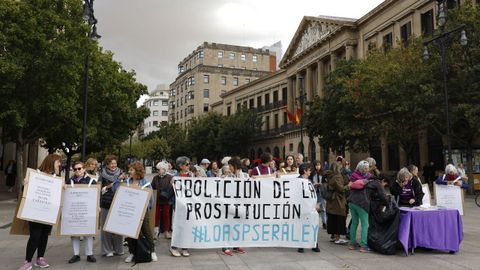Concentración abolicionista en Pamplona el pasado 23 de septiembre, Día Internacional contra la Explotación Sexual y la Trata de Mujeres, Niñas y Niños.