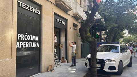 La tienda está casi lista, en la calle del Paseo de Ourense