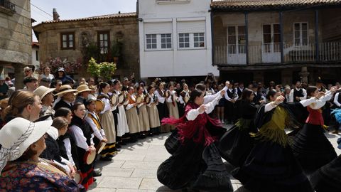 A xornada estivo chea de msica e baile