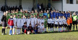 Alevines por una causa solidaria en el torneo del Ribadavia Atl�tico para C�ritas y Cruz Roja. 